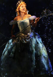 Laura woyasz glinda