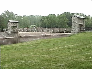 Bridge++.jpg (60 KB) Pamprin Park bridge to hole one