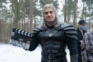 Henry Cavill na planie drugiego sezonu serialu