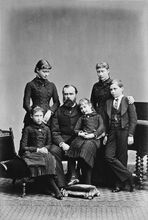 Louis IV, Grand Duke of Hesse with his children, 1879