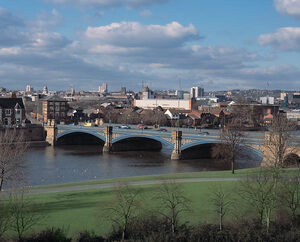Przepływa Przez Nottingham