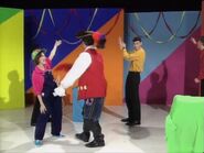 Lucy shows Captain Feathersword the decorations,