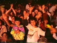 The audience singing "Jingle Bells"