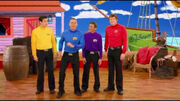 TheWigglesinTeddyBearTouchtheGround
