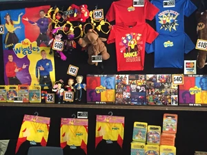 Merchandise stand