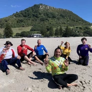 The Wiggles, Paul Paddick and Robert Rakete eating chocolate fish
