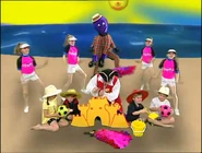 HavingFunattheBeach(1999)28.png (587 KB)