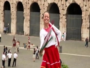 CaterinaMeteinSurferJeff.jpg (50 KB) Caterina in "Surfer Jeff"