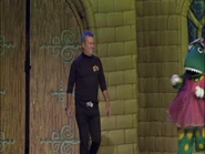 JimmyBarnes.jpg (53 KB) Jimmy in the black Wiggle skivvy