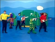 TootToot!328.jpeg (72 KB) Dorothy giggling