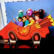 Big Red Car Through The Years Wigglepedia Fandom - the wiggles roblox big red car