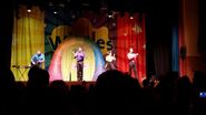 The Wiggles in "Apples and Bananas Tour"