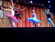 CaterinaMeteinWigglyCircus.jpg (48 KB) Caterina in Wiggly Circus concert