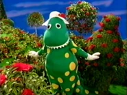 Dorothy introducing her poem about manners