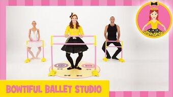 The Wiggles Emma's Bowtiful Interactive Ballet Mat & Barre<!-- -->