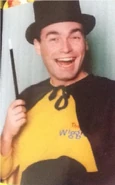 WiggleFood-PromoPicture2.jpg (109 KB) Magic Greg in a "TV Series 2" promo