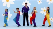Lachy and The Wiggles' Coloured Dancers