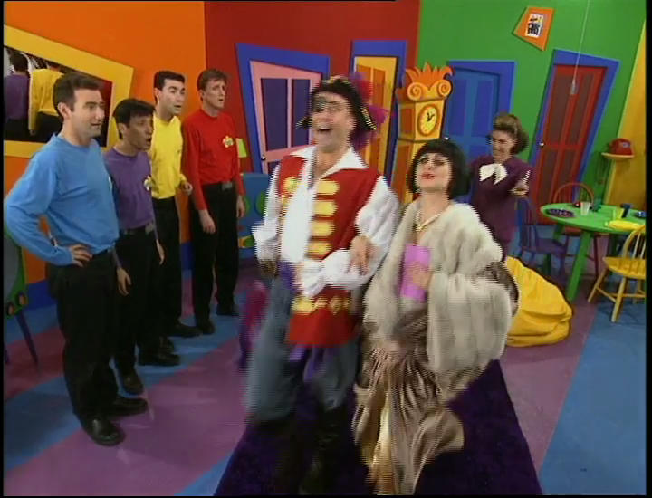 cartwall skally fluffy wiggles cartwall skally fluffy wiggles
