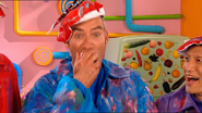 Anthony eating apple in "The Wiggles Show!" (TV Series 5)
