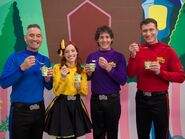 The Wiggles eating Brownes Dairy Yoghurt