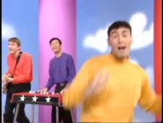 WakeUpJeff!336.png (438 KB) Greg pushing his arms