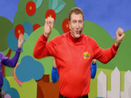 Simon in "Wiggly Showtime"