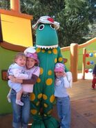 Dorothy and some kids in front of the SS Feathersword at Dreamworld