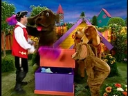 Captain Feathersword, Wags and the Wagettes