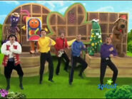 The Wiggly Group and Juicebox in "Sprout Around the Clock"
