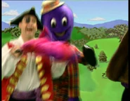 CaptainandHenryinImagination.jpg (47 KB) Captain and Henry