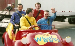 Behind the scenes of Wiggledancing! Live in the U.S.A.