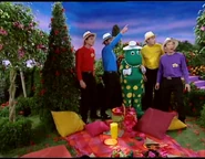 AtPlay52.jpg (63 KB)