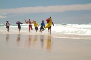 The Wiggles, Captain Feathersword and Gino chasing