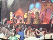 1999 live (The Wiggly Big Show Tour)