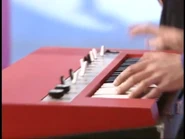 WakeUpJeff!349.jpeg (20 KB) Red Starry Keyboard