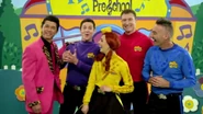 TheWigglesandLouDiamondPhillips.jpg (85 KB) The Wiggles and Lou Diamond Phillips