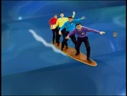 HavingFunattheBeach(1999)5.jpg (35 KB) Murray playing Red Starry Guitar