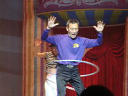 Jeff hula hooping