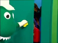 TootToot!322.png (220 KB) Dorothy opening her door