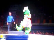 Dorothy and Anthony in "The Wiggles Big, Big Show In The Round"