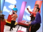 WakeUpJeff!348.png (516 KB) The Other Wiggles