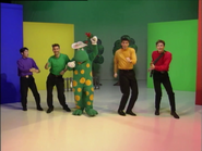 The Wiggles and Dorothy dancing