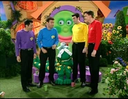 AtPlay66.jpg (72 KB)