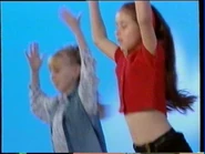 WakeUpJeff!372.jpeg (54 KB) Cassie and Sarah