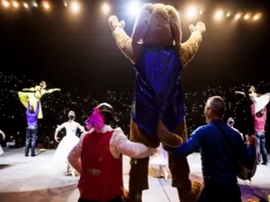 The Wiggles, Captain and Wags