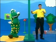 TootToot!319.jpeg (52 KB) Greg knocking on Dorothy's door