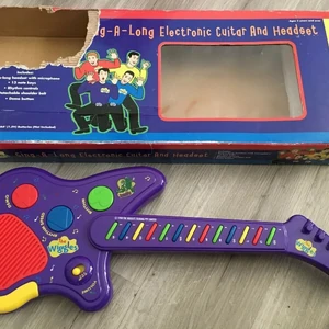 the wiggles guitar toy