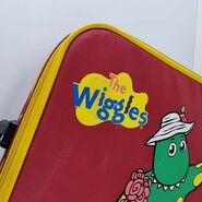 The-Wiggles-Suitcase-Dorothy-The-Dinosaur-2002-Carry- 57 (7)