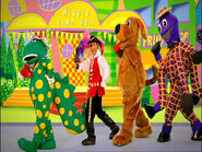 The Wiggle Friends in "The Mandarin Wiggles"