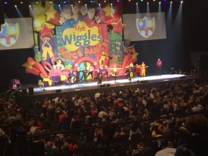 The Wiggles and Captain Feathersword